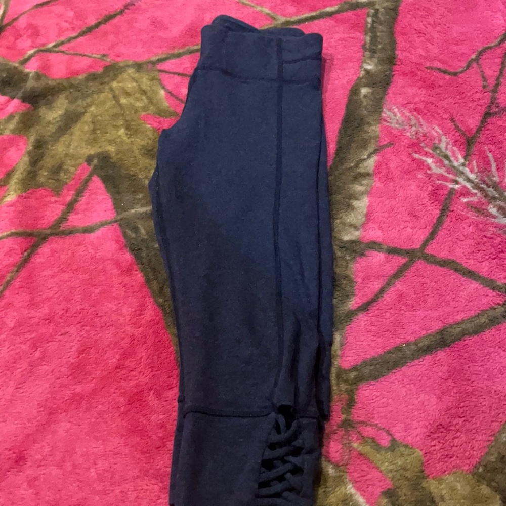 Medium Calvin Klein womens capris
